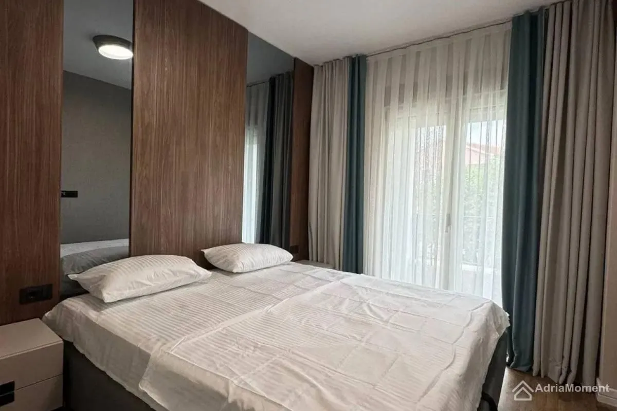 Prodaja, jednosoban stan, 48m², Tivat, Crna Gora