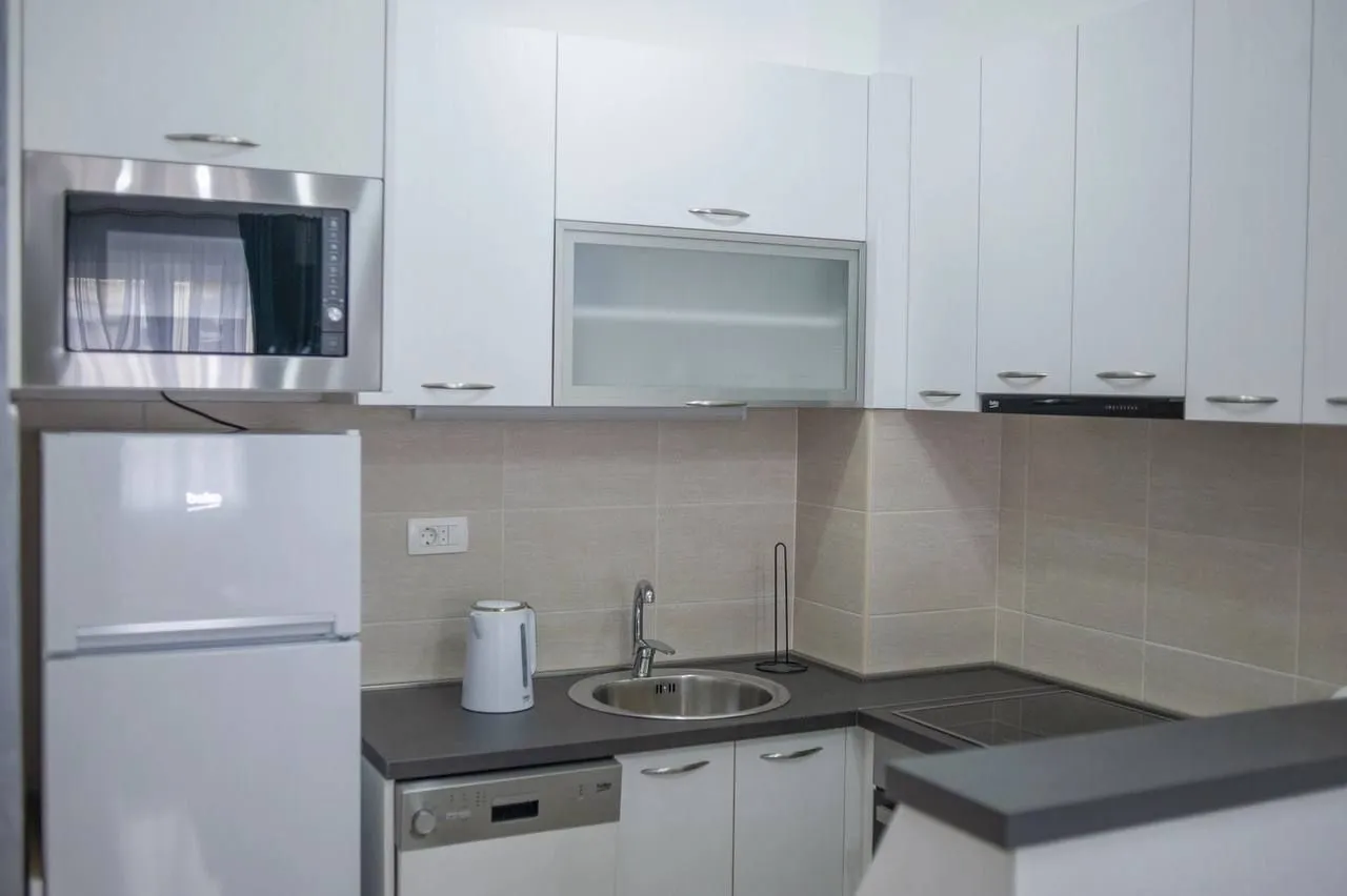 Rent, one bedroom apartment, 47m², Centar, Budva