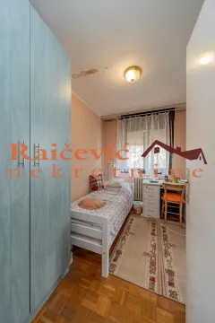 Prodaja, četvorosoban stan, 108m², Rakovica, Beograd - image 18