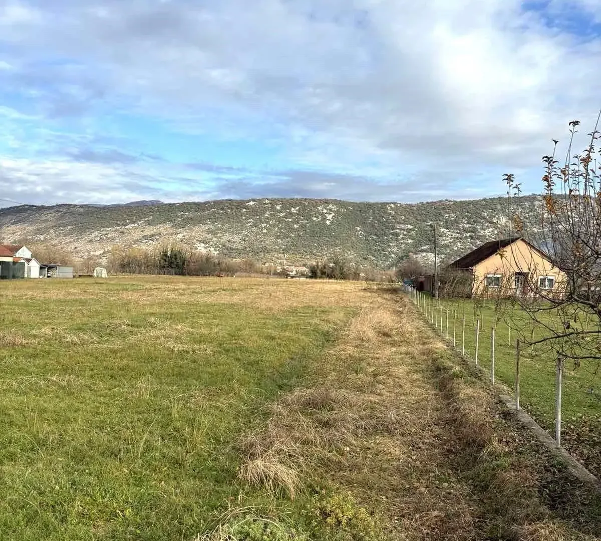 Prodaja, plac, 1835m², Centar, Danilovgrad