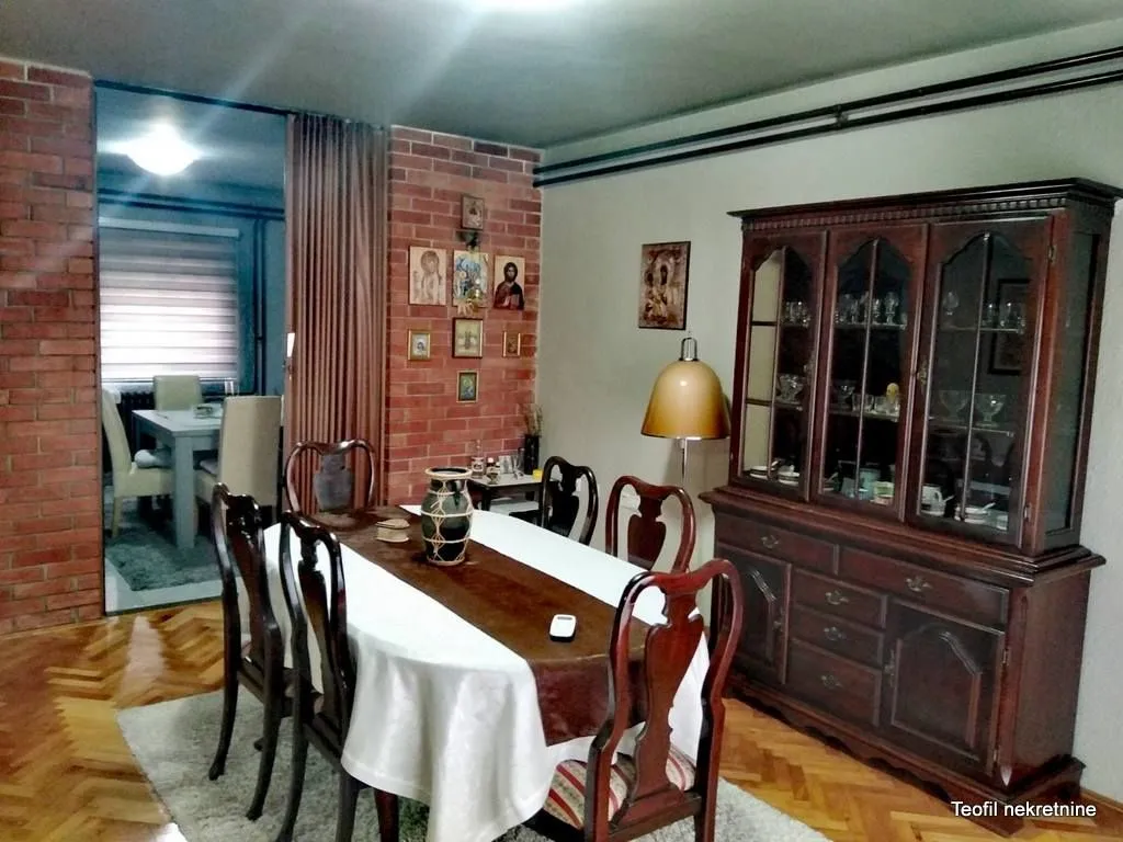 Prodaja, kuća, 307m², Lazarevac, Beograd