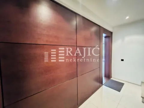 Rent, office space, 170m², Kalenić Pijaca, Vračar Sve Podlokacije - image 13