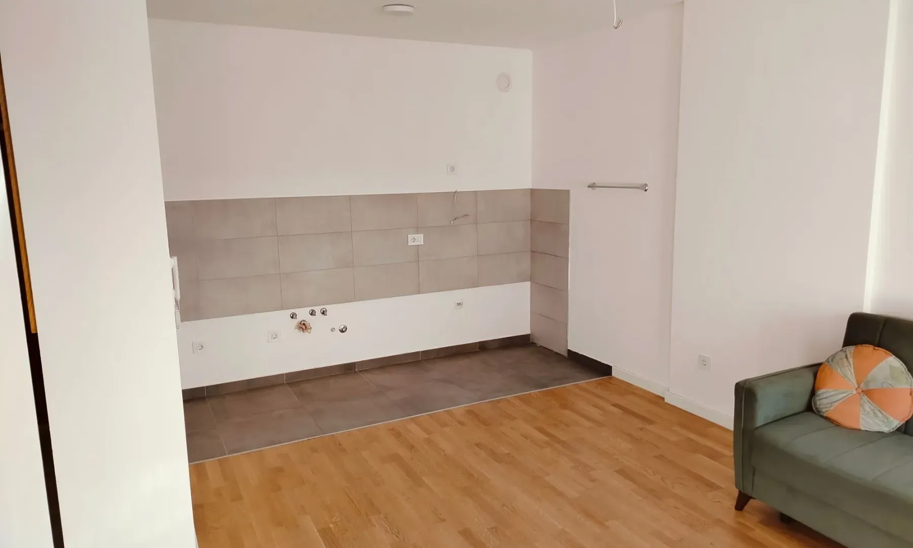 Prodaja, dvosoban stan, 44m², Novo naselje, Novi Sad