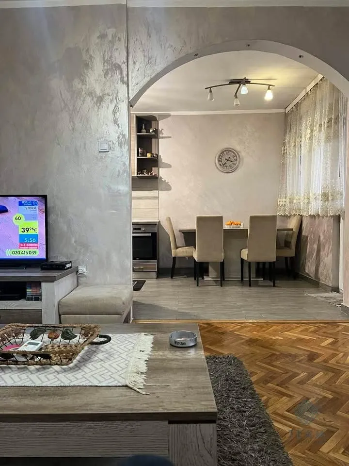 Rent, three bedroom apartment, 100m², Pejton, Podgorica