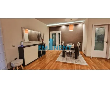 Izdavanje, trosoban stan, 86m², Južni Bulevar, Vračar Sve Podlokacije - image 3