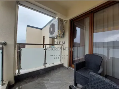 Izdavanje, dvosoban stan, 67m², Radanovići, Kotor - image 4