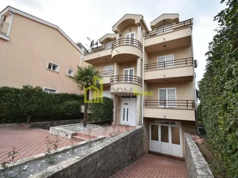 Rent, office space, 200m², Tološi, Podgorica - image 17