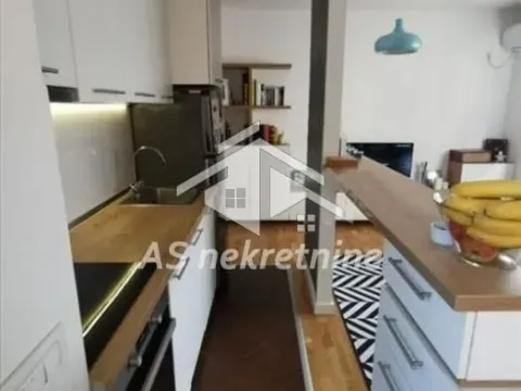 Izdavanje, dvosoban stan, 41m², Zemun Cara Dušana, Zemun Sve Podlokacije - image 11