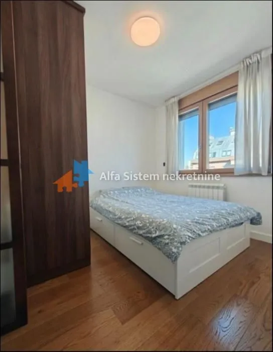 Izdavanje, stan, 56m², Južni Bulevar, Vračar Sve Podlokacije