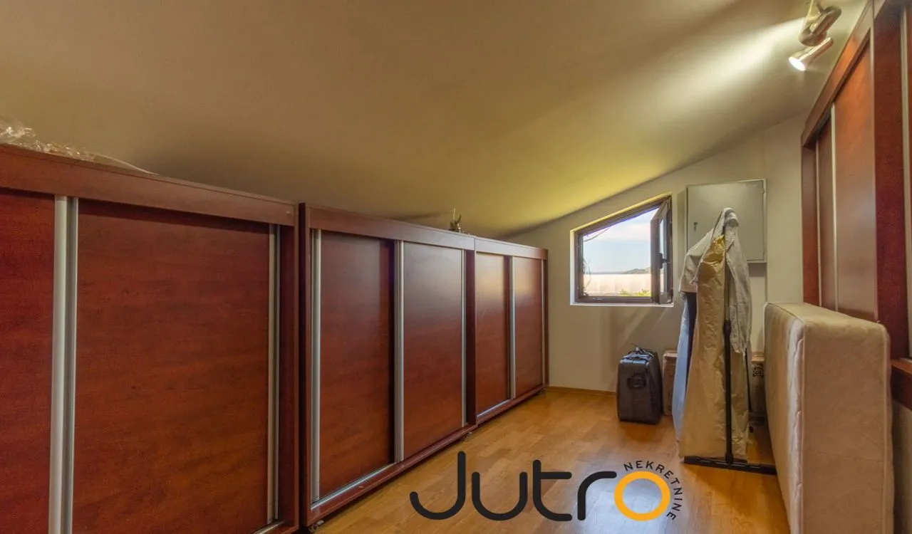 Rent, house, 320m², Donja Gorica, Podgorica
