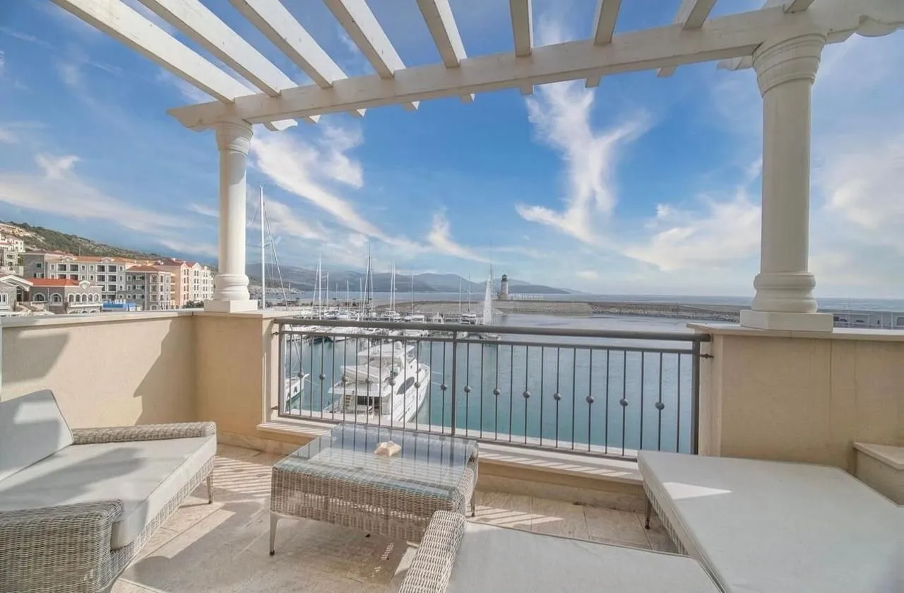 Prodaja, dvosoban stan, 96m², Luštica, Tivat