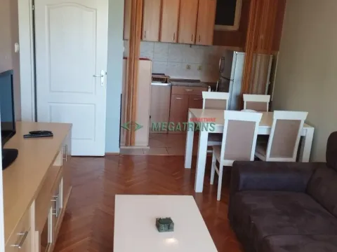 Izdavanje, jednosoban stan, 36m², Adamovićevo Naselje, Novi Sad Sve Podlokacije - image 2