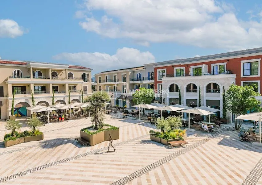Prodaja, dvosoban stan, 90m², Luštica, Tivat