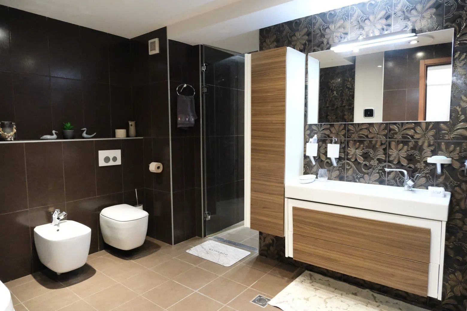 A modern bathroom with a shower cabin.