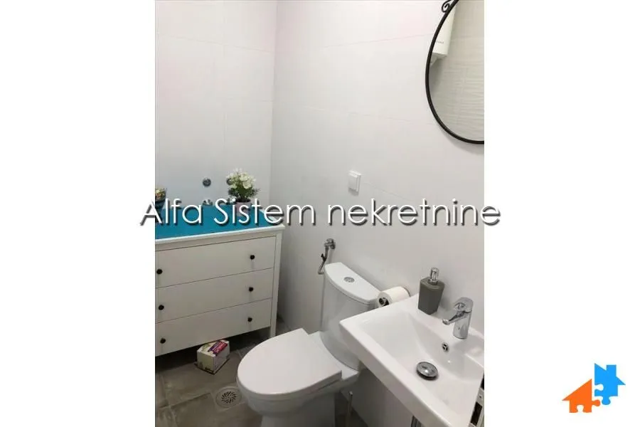 Rent, three bedroom apartment, 88m², Vračar Sve Podlokacije, Beograd