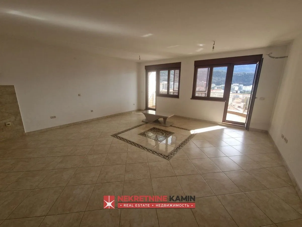 Prodaja, dvosoban stan, 103m², Bečići, Budva