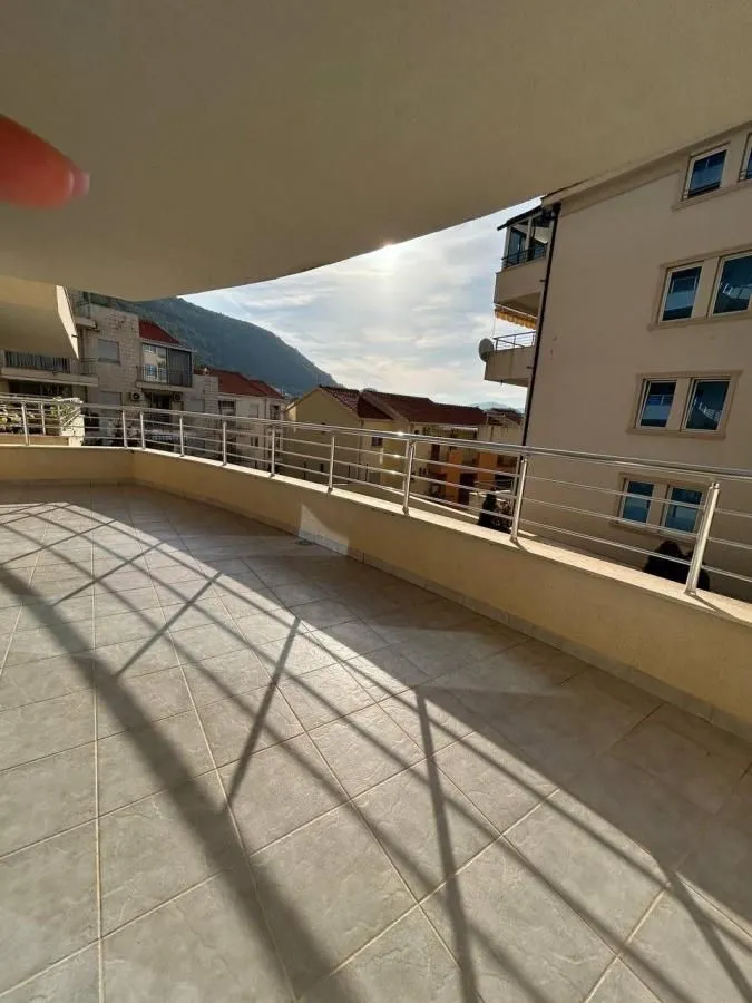 Sale, two bedroom apartment, 105m², Petrovac, Budva