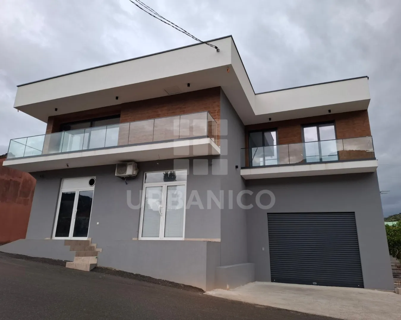 Rent, office space, 35m², Zlatica, Podgorica