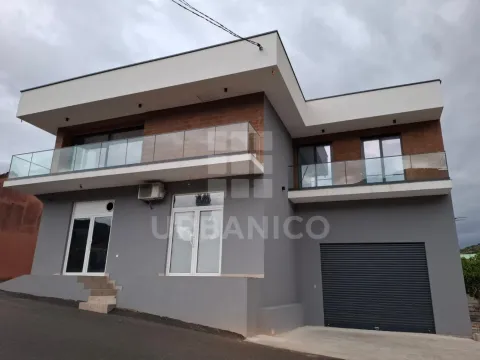 Izdavanje, poslovni prostor, 35m², Zlatica, Podgorica - image 2