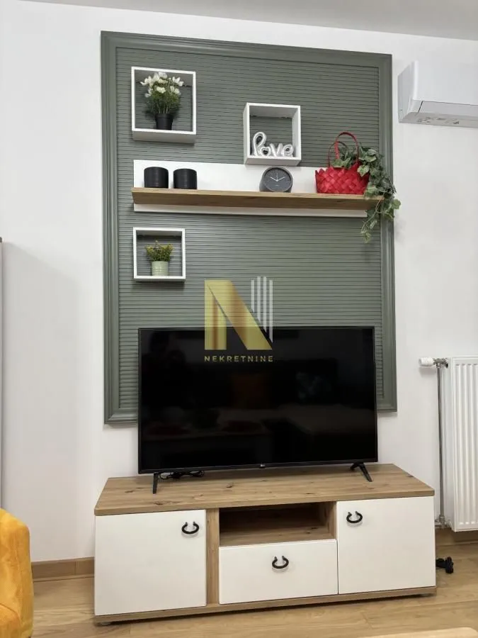 Izdavanje, dvosoban stan, 50m², Podbara, Novi Sad Sve Podlokacije