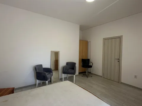 Izdavanje, jednosoban stan, 45m², Centar, Tivat - image 11