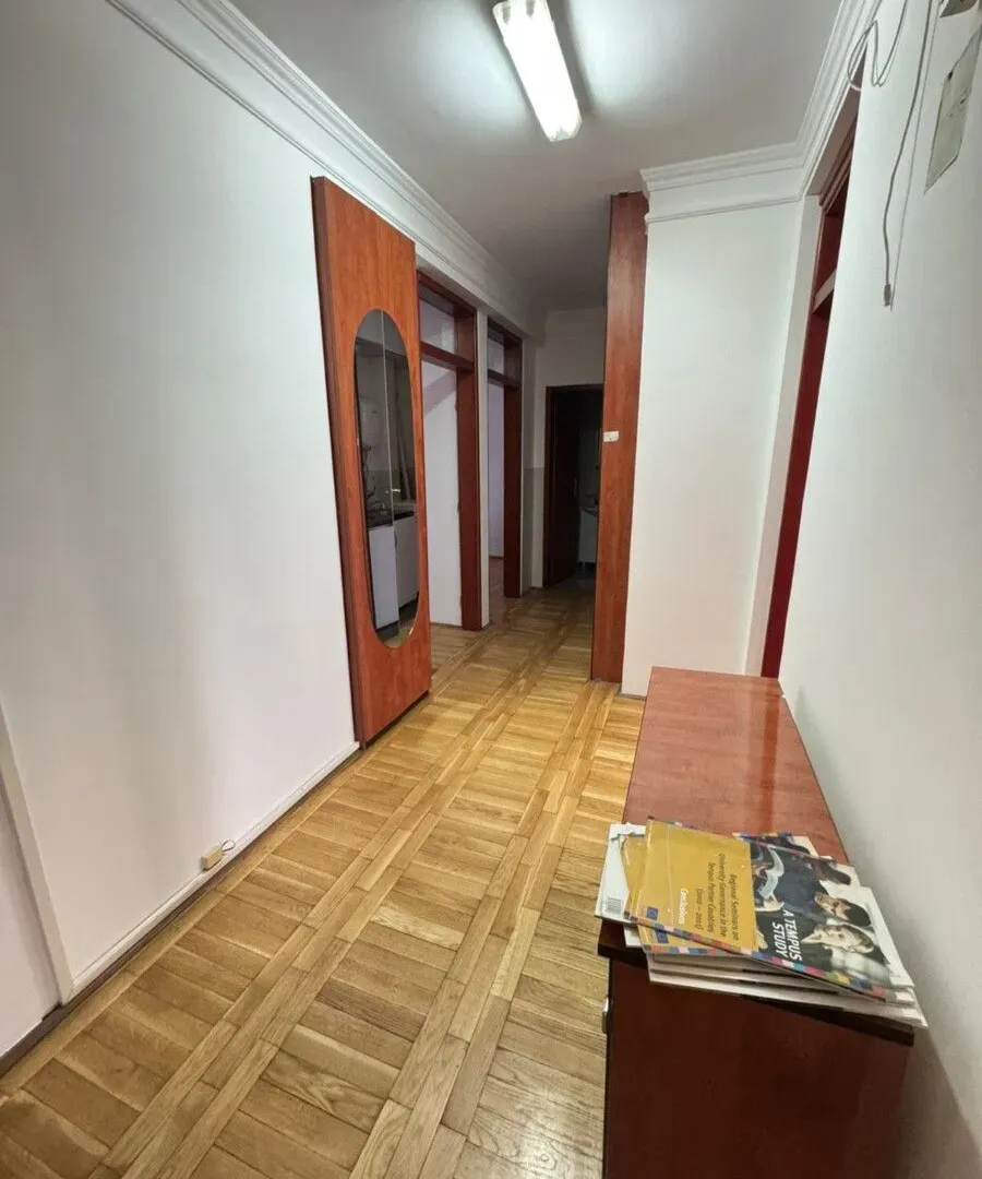 Rent, office space, 92m², Preko Morače, Podgorica