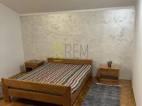 Izdavanje, kuća, 170m², Gornja Gorica, Podgorica - image 15