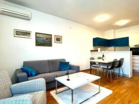 Prodaja, jednosoban stan, 51m², City Kvart, Podgorica - image 4