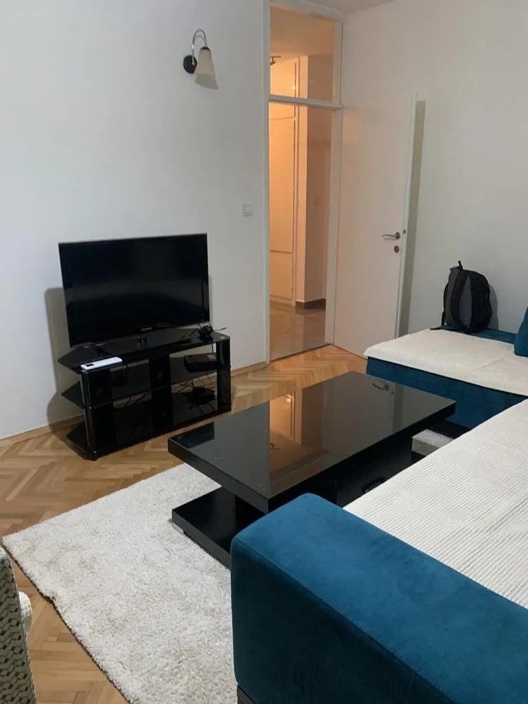 Izdavanje, jednosoban stan, 58m², Preko Morače, Podgorica