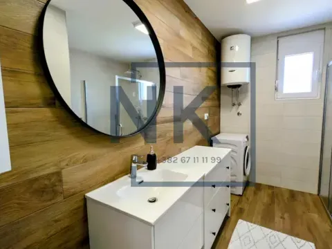 Izdavanje, trosoban stan, 100m², Zagorič, Podgorica - image 16