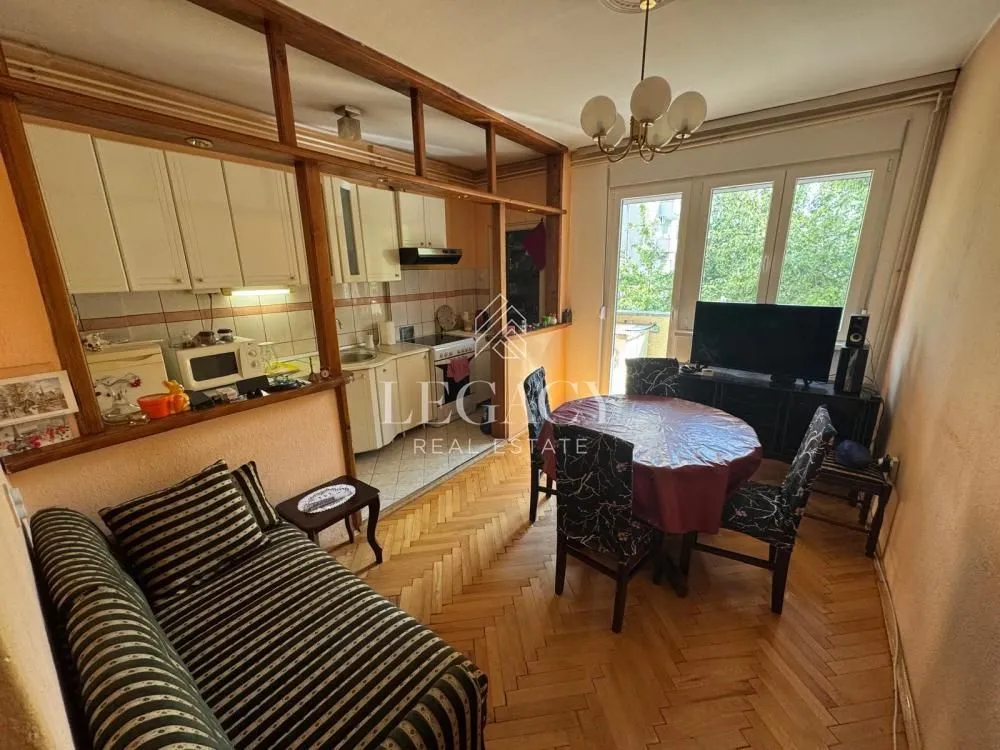 Rent, three bedroom apartment, 84m², Centar, Kruševac