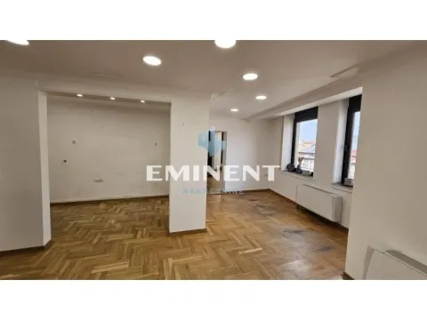 Izdavanje, poslovni prostor, 250m², Stari Grad, Beograd - image 2