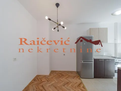 Prodaja, jednosoban stan, 38m², Kalenić Pijaca, Vračar Sve Podlokacije - image 8