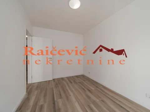 Sale, three bedroom apartment, 120m², Savski Venac, Beograd - image 11
