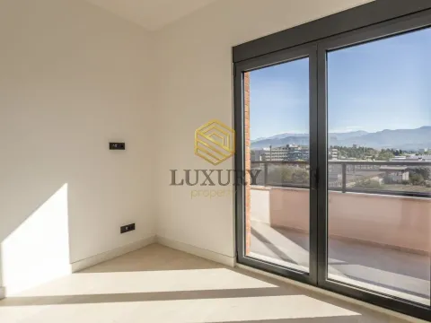 Sale, three bedroom apartment, 155m², Preko Morače, Podgorica - image 8