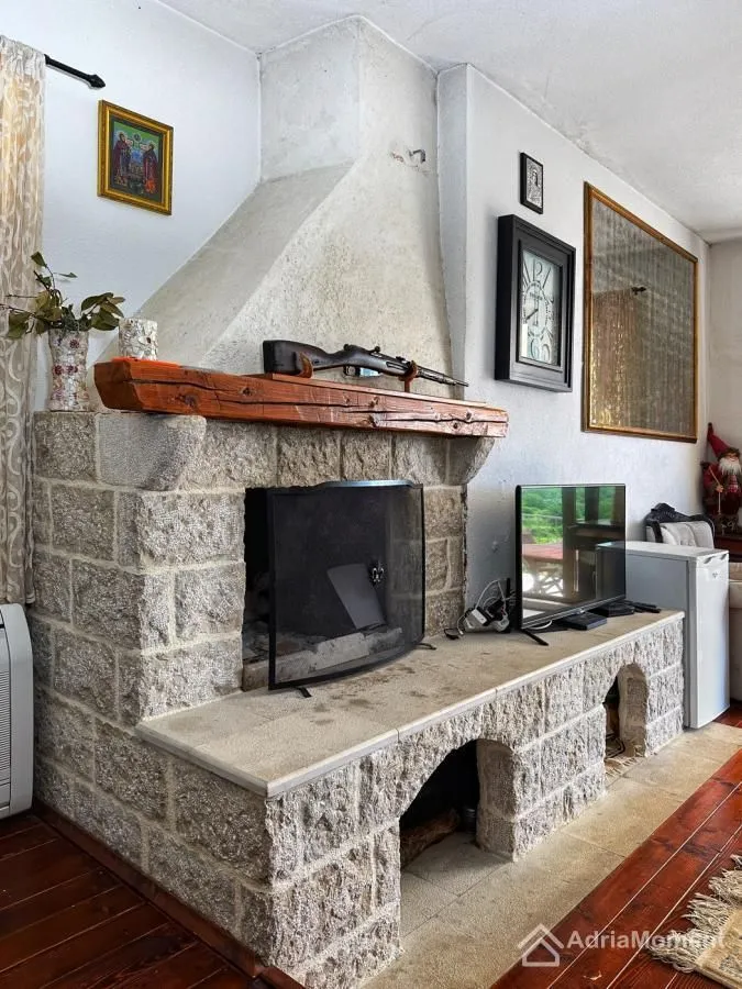 Prodaja, kuća, 230m², Zagora, Kotor