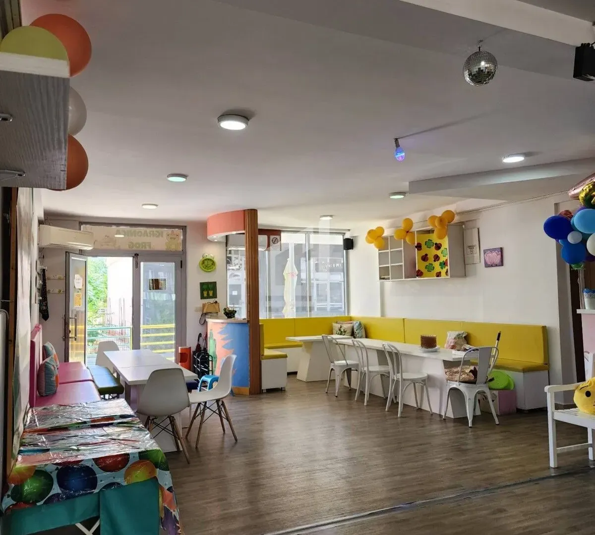 Rent, office space, 87m², Krivi Most, Podgorica