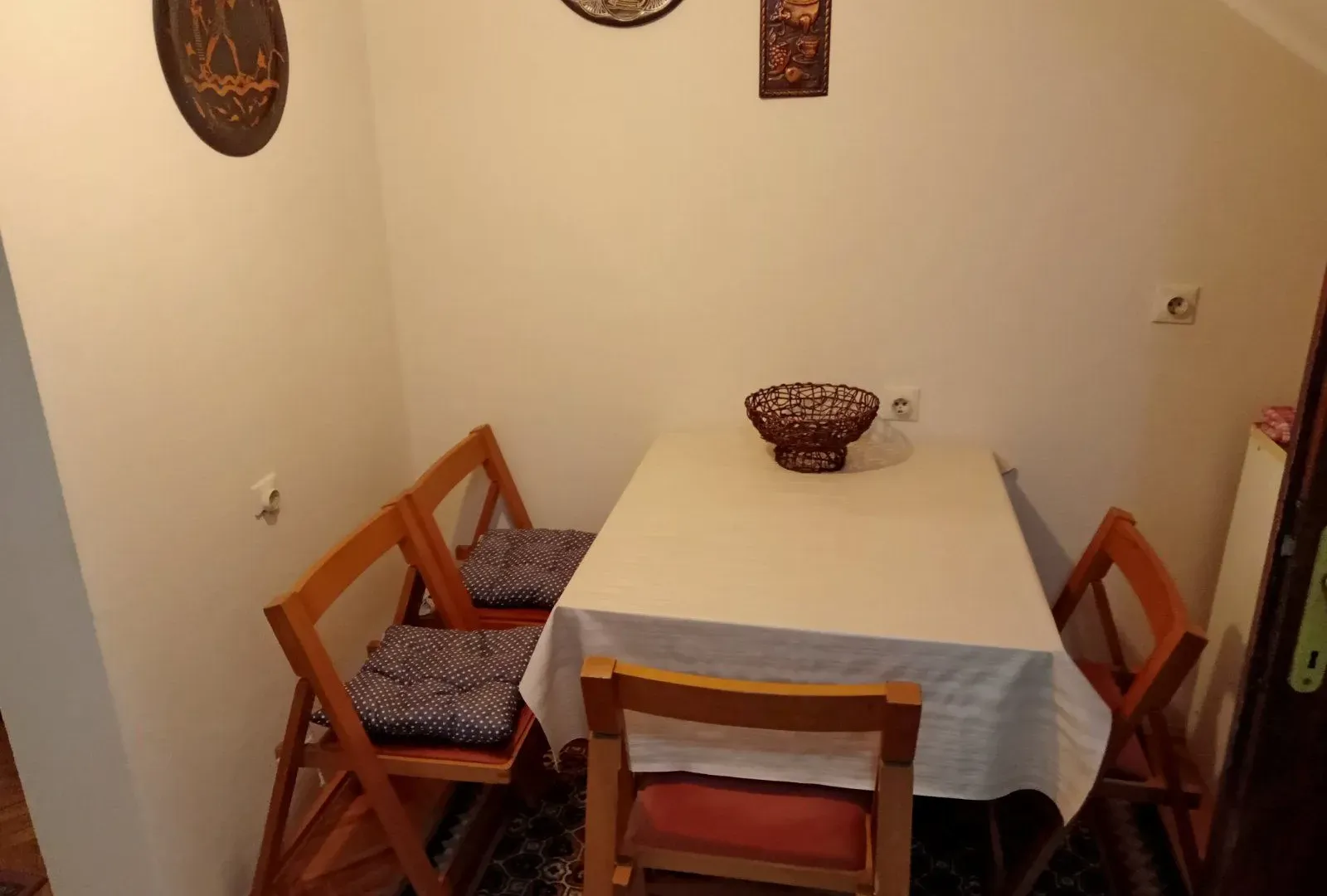 Izdavanje, dvosoban stan, 65m², Zagorič, Podgorica