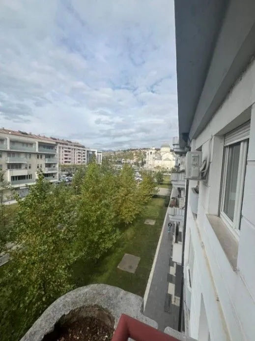 Izdavanje, dvosoban stan, 60m², Preko Morače, Podgorica
