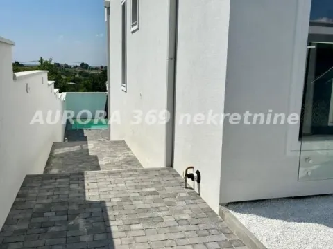 Rent, house, 180m², Tatarsko brdo, Petrovaradin - image 3
