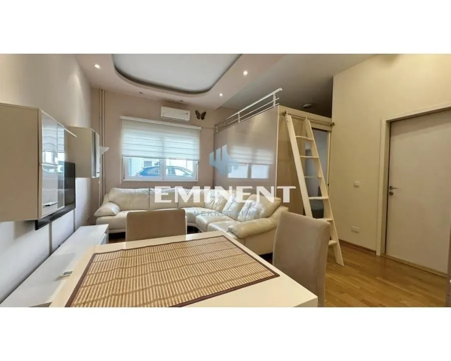 Rent, apartment, 38m², Stari Grad, Beograd