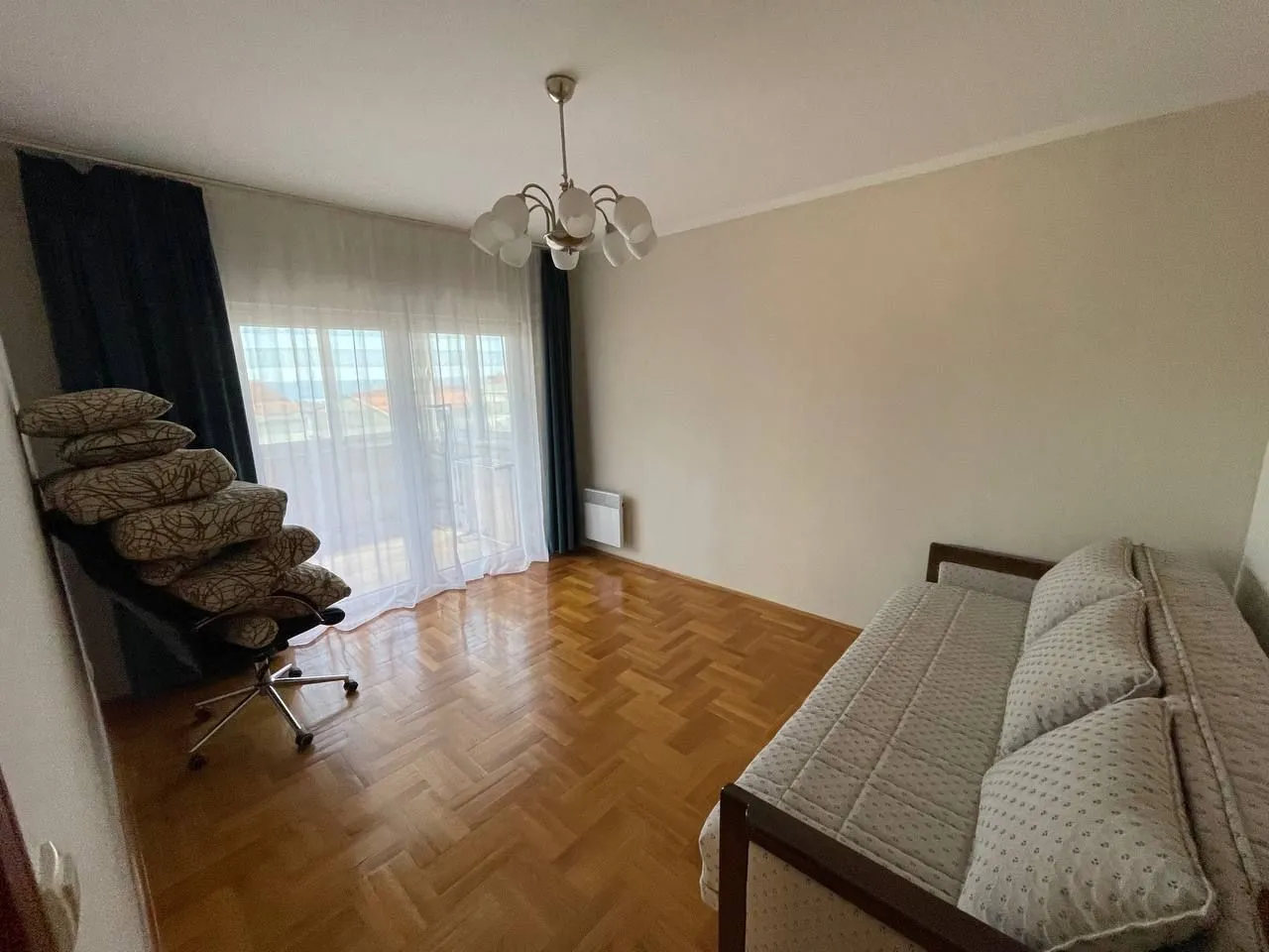 Prodaja, dvosoban stan, 85m², Lazi, Budva