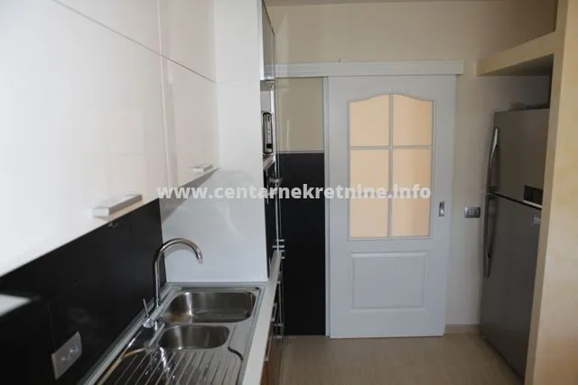 Prodaja, kuća, 254m², Donji Kokoti, Podgorica