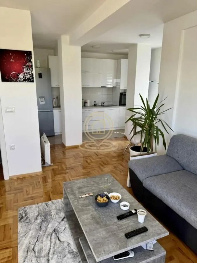 Rent, two bedroom apartment, 45m², Medijana, Niš