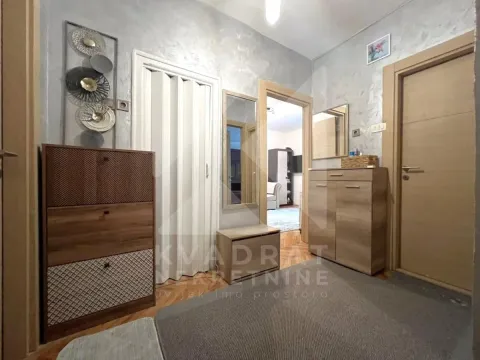 Rent, two bedroom apartment, 70m², Centar, Podgorica - image 12