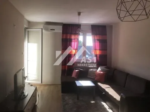 Izdavanje, dvosoban stan, 60m², Bulevar Oslobodjenja, Novi Sad Sve Podlokacije - image 2