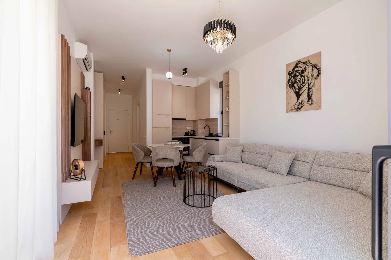 Rent, one bedroom apartment, 51m², Bečići, Budva
