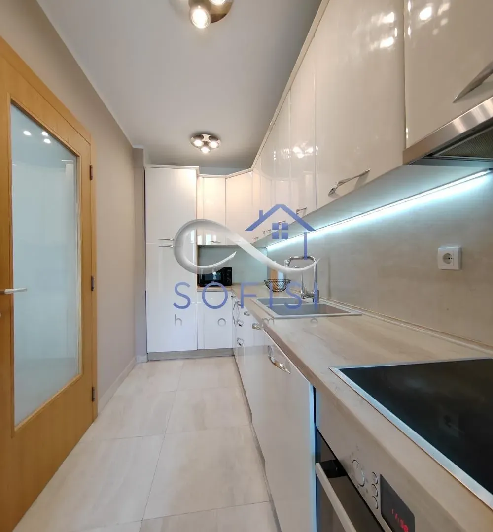 Izdavanje, trosoban stan, 78m², Grbavica, Novi Sad Sve Podlokacije