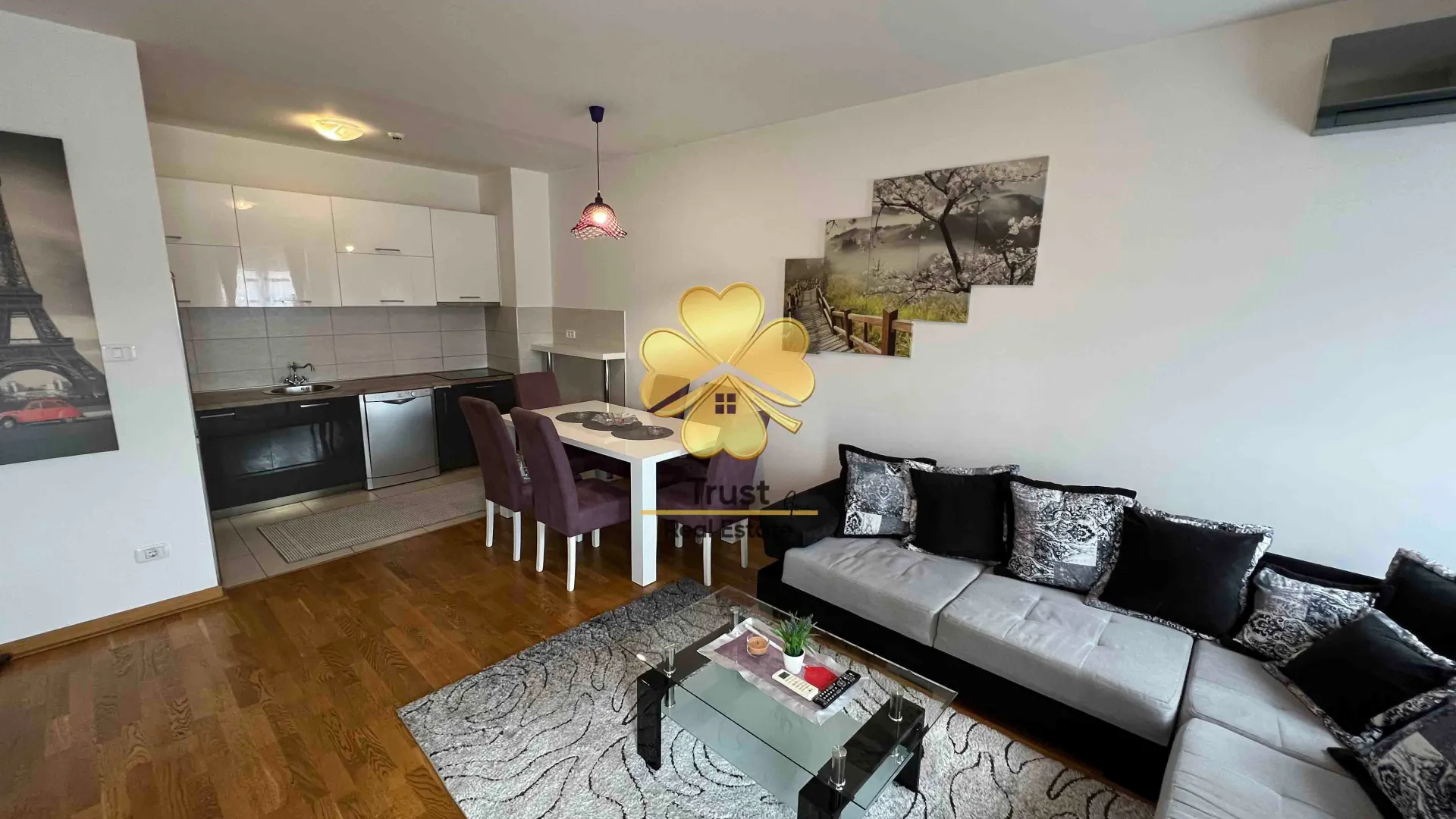 Rent, two bedroom apartment, 65m², City Kvart, Podgorica