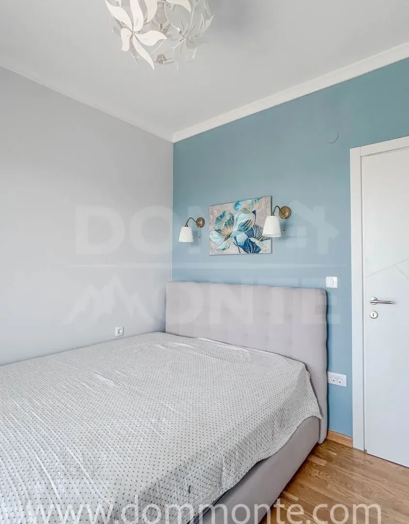 Rent, three bedroom apartment, 77m², Pod Kuk, Tivat